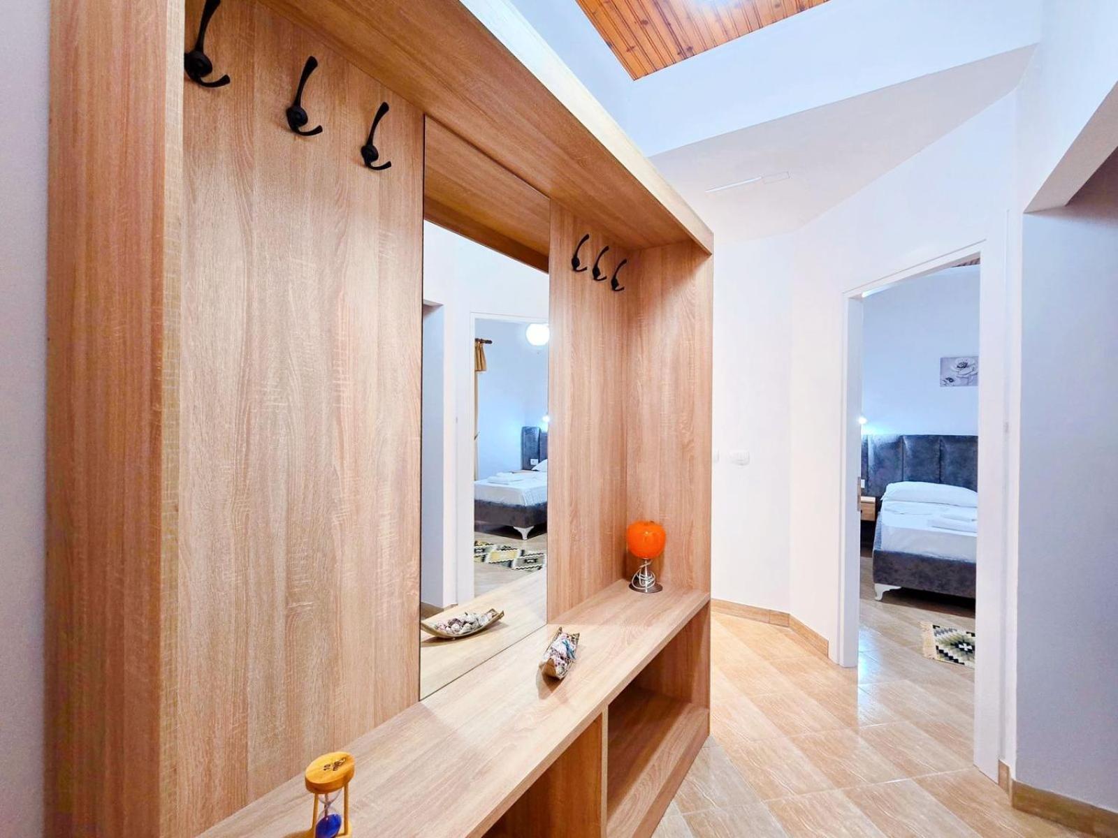 Enma Rooms Крує Екстер'єр фото